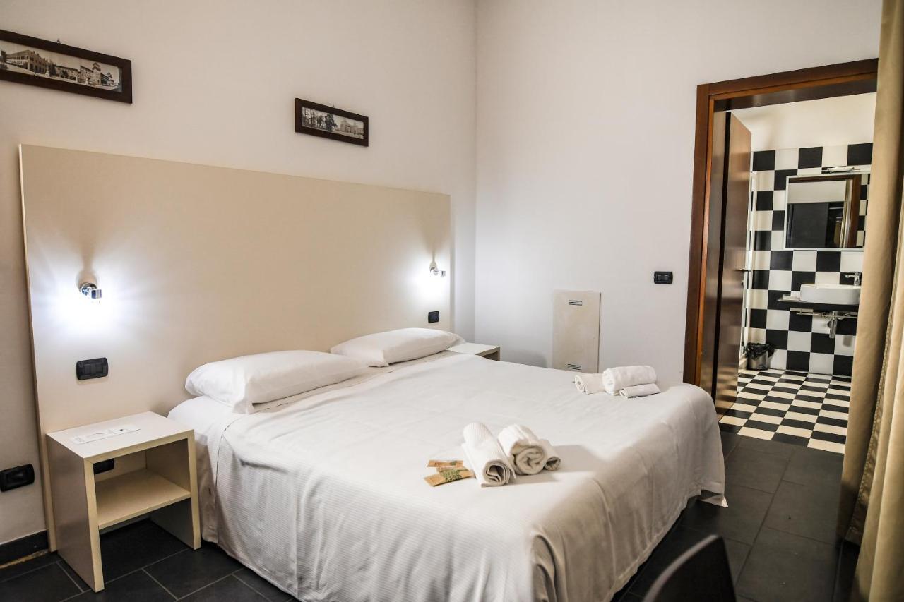 Zen Hotel Ferrara Exterior foto